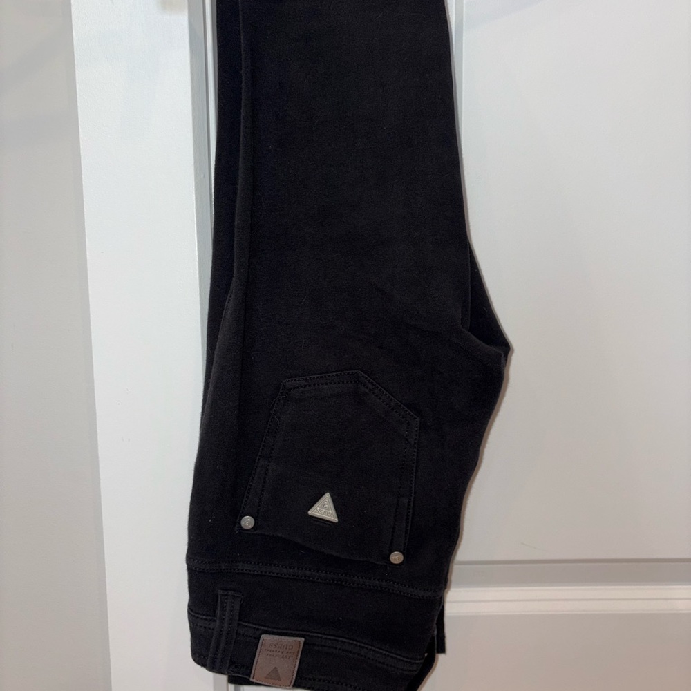 Women’s black guess pants